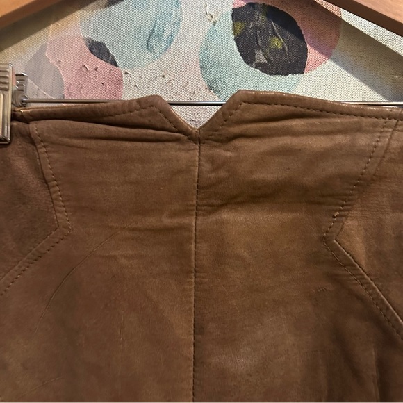 Vintage 1990s patchwork brown leather mini skirt with gold coin trim high waist - Picture 8 of 10